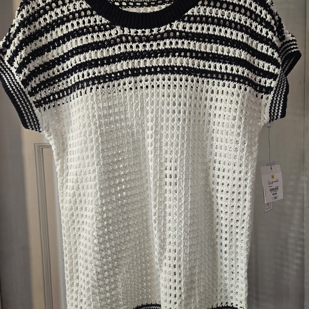 Sweater size M